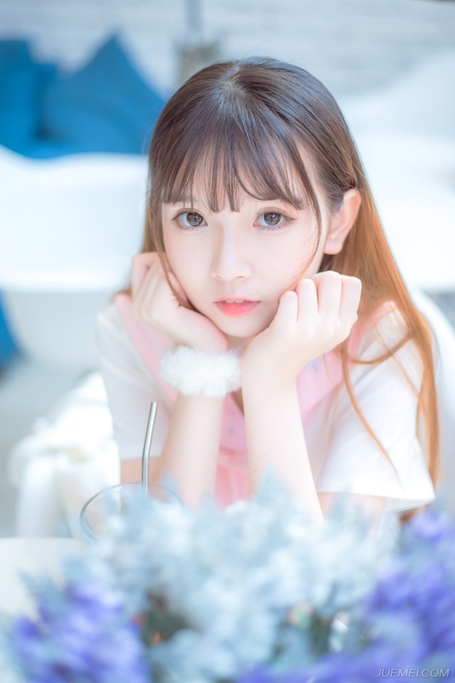 “何意？”刘璝冷声道：“我乃蜀中大将，尔乃关中逆贼，今日你自投罗网，还问我是何意？”